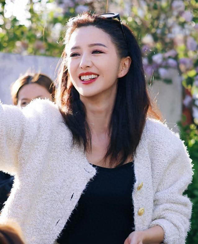 /posts/star-tongliya-37/images/AA21y189.jpeg
